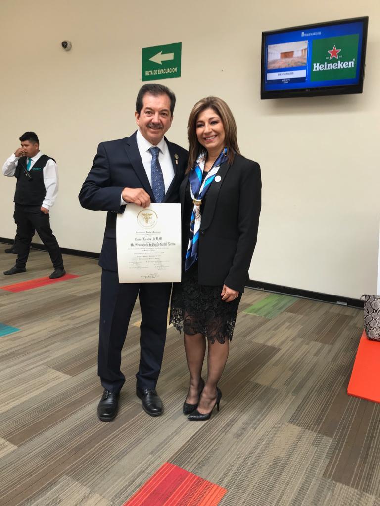 Premio Cum Laude Dr. Francisco de Paula Curiel Torres 